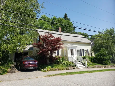 10 Gleason Street Thomaston ME 04861
