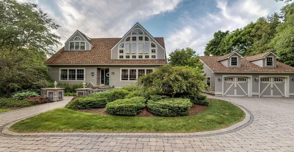 75 Bellevue Avenue Bangor ME 04401