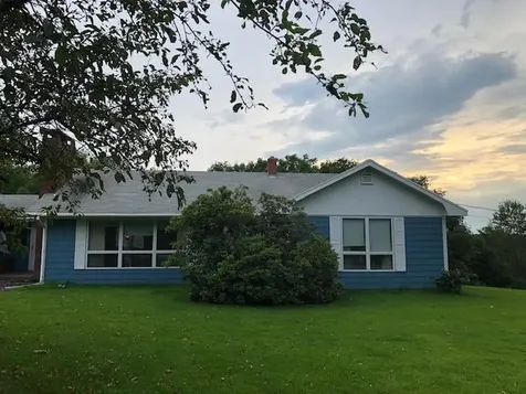 728 Gardiner Road Wiscasset ME 04578