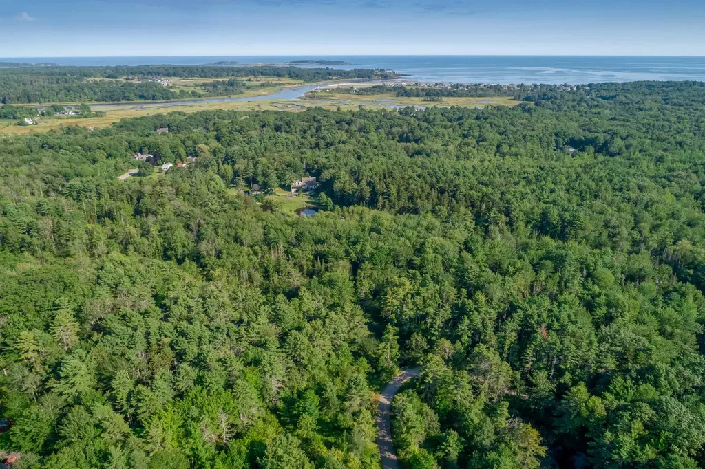 10 Indian Woods Road Scarborough ME 04074