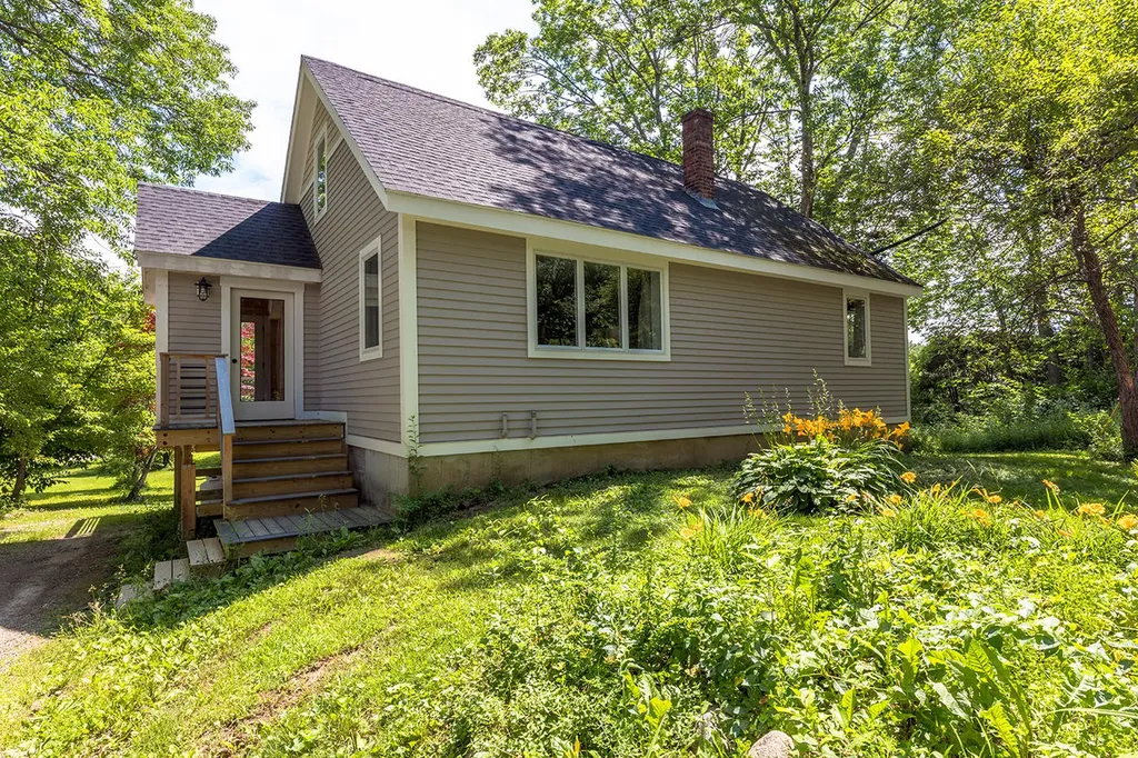 36 Annis Road Camden ME 04843