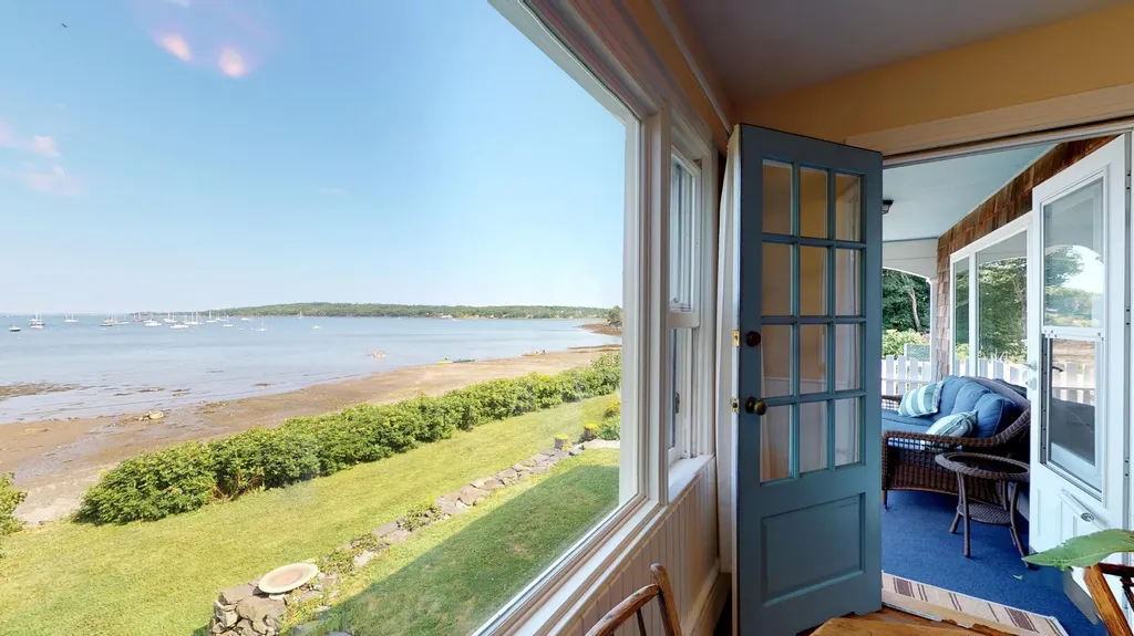 26 Harborside Terrace Owls Head ME 04854
