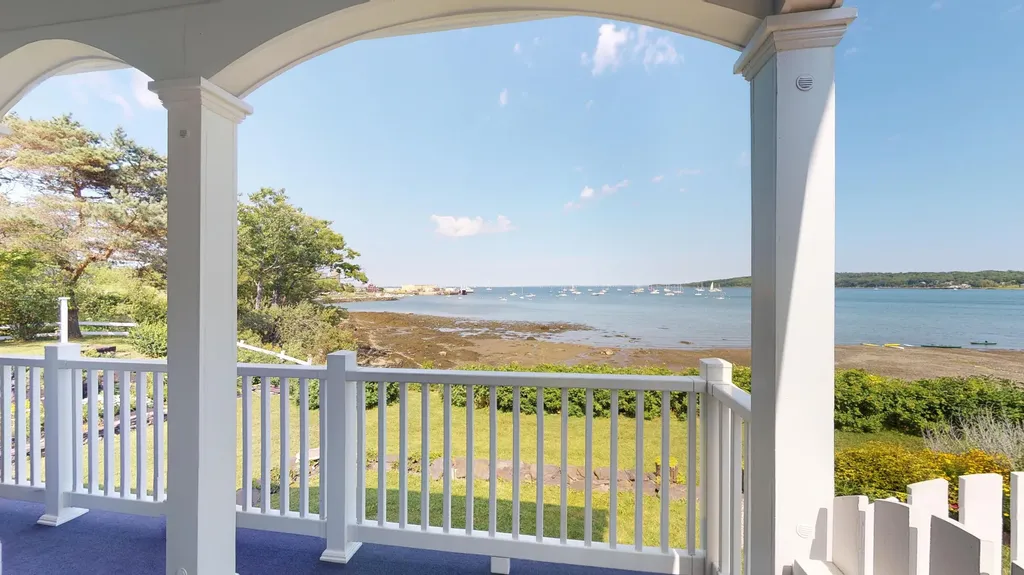 26 Harborside Terrace Owls Head ME 04854
