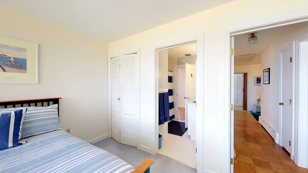 26 Harborside Terrace Owls Head ME 04854