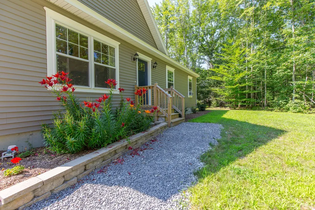 123 Grant Road Saco ME 04072