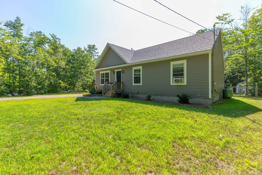 123 Grant Road Saco ME 04072
