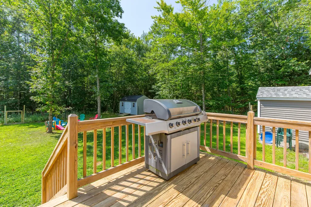 123 Grant Road Saco ME 04072