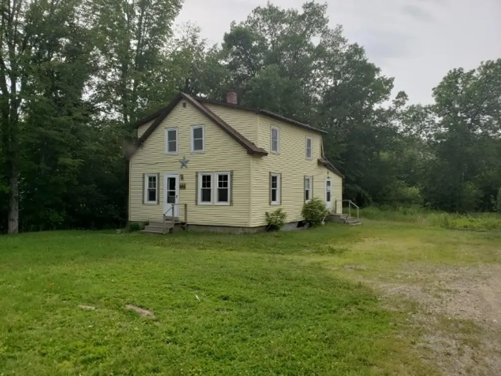 484 Main Street Lincoln ME 04457