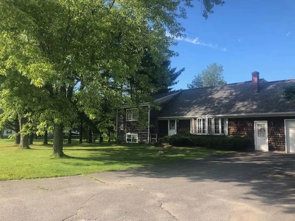 215 Northern Avenue Farmingdale ME 04344