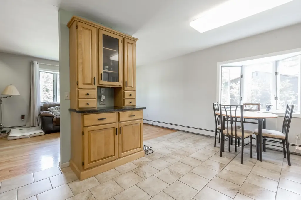 4 Swale Lane Lewiston ME 04240
