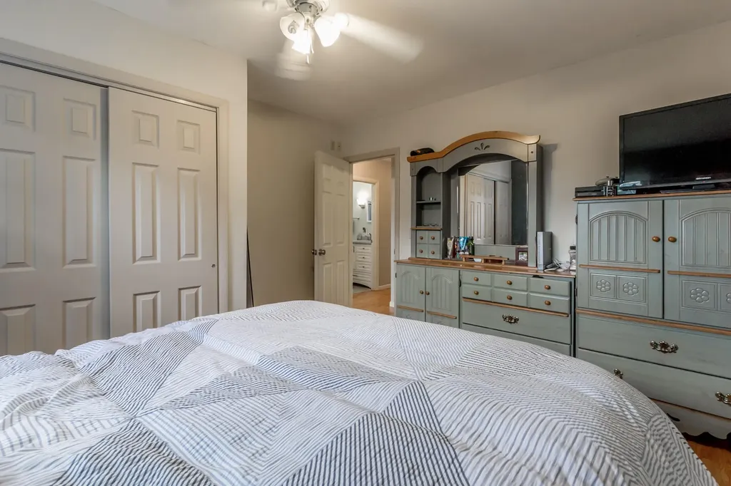 4 Swale Lane Lewiston ME 04240