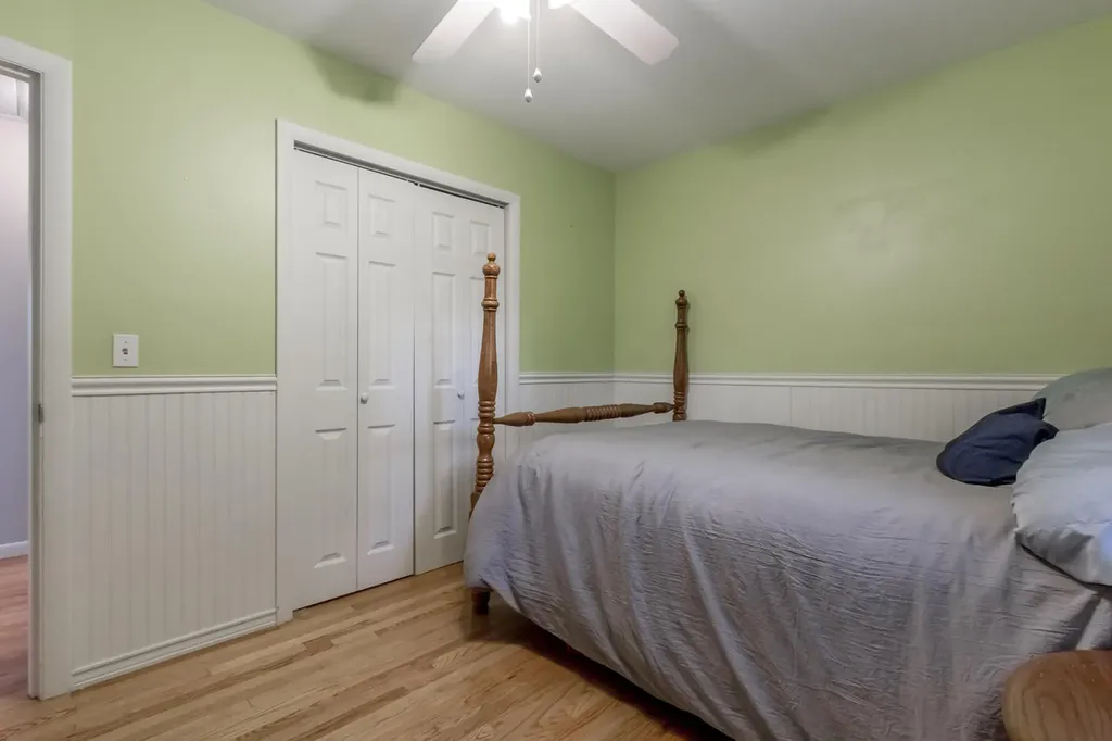 4 Swale Lane Lewiston ME 04240