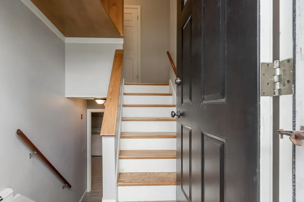 4 Swale Lane Lewiston ME 04240