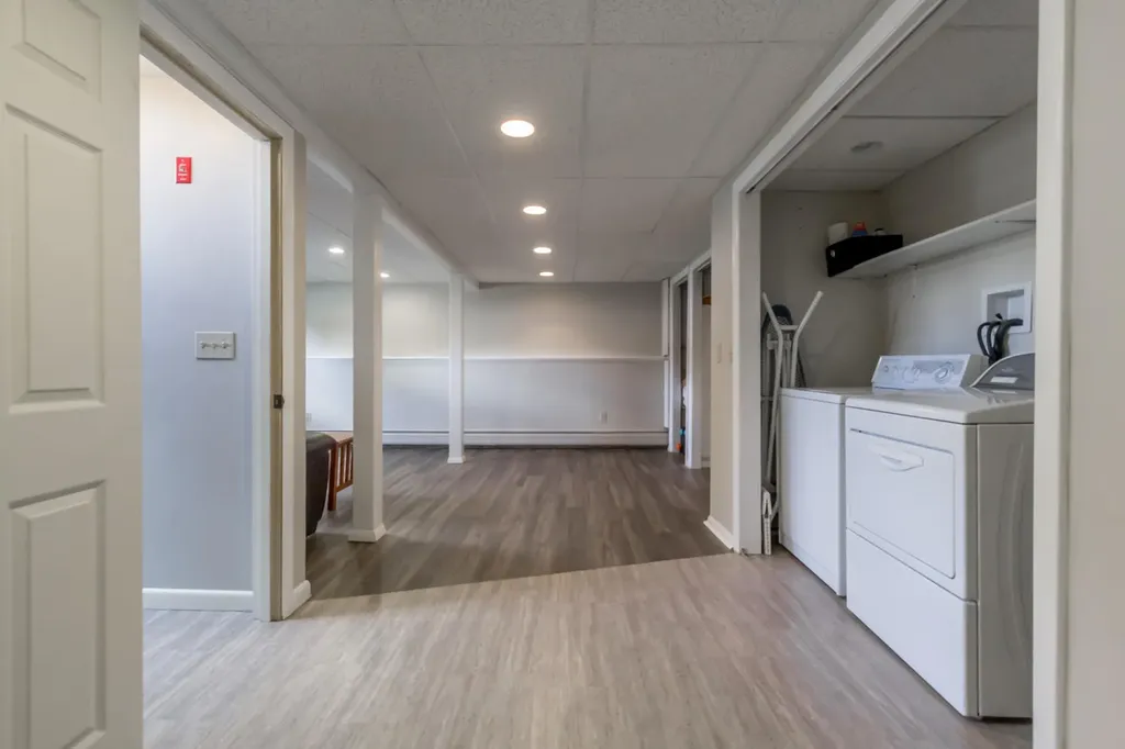 4 Swale Lane Lewiston ME 04240