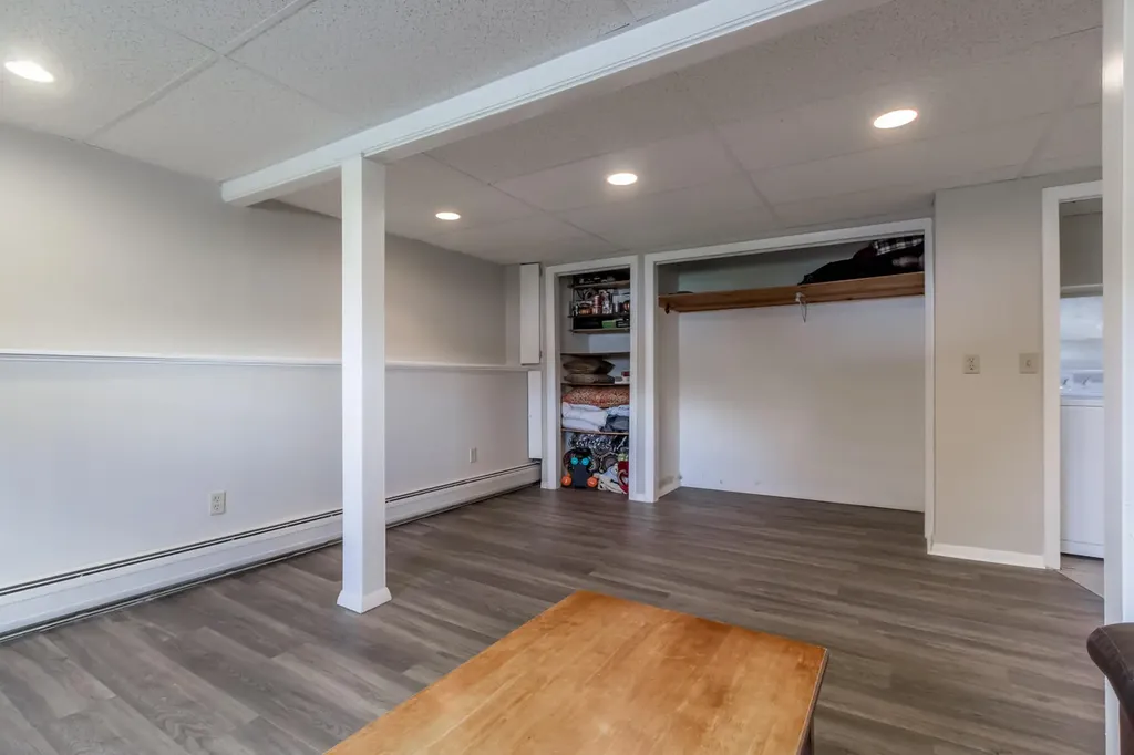 4 Swale Lane Lewiston ME 04240