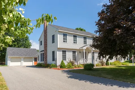 4 Val Terrace Scarborough ME 04074