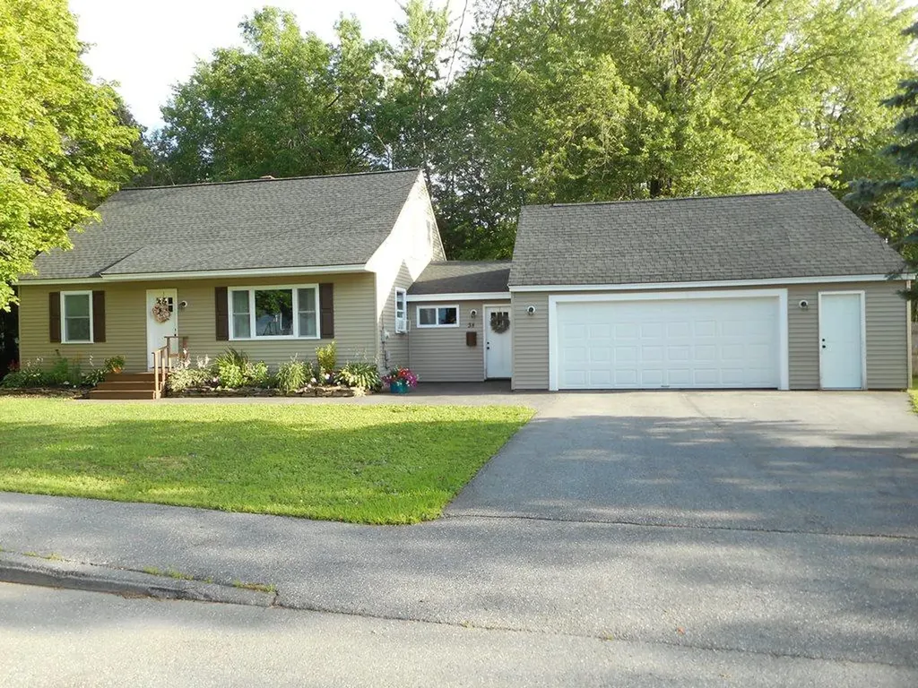 38 Elm Avenue Augusta ME 04330