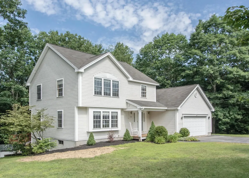 22 Parkside Drive Biddeford ME 04005