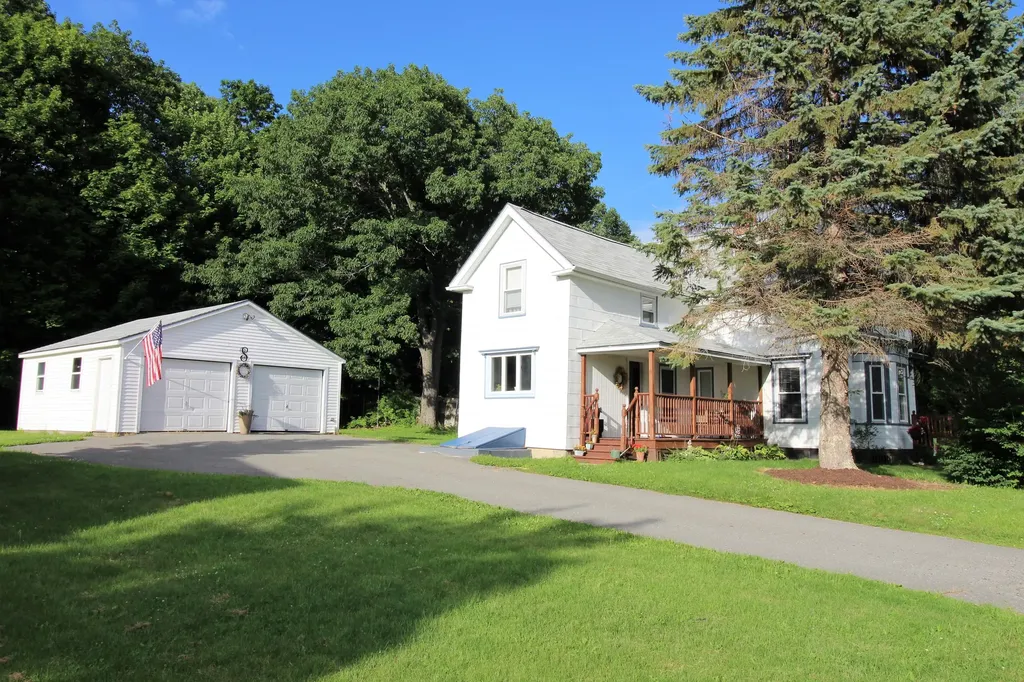 1064 School Street Veazie ME 04401
