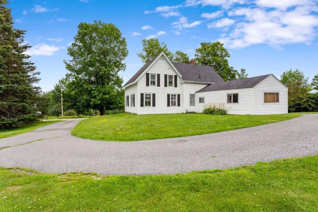 187 Partridge Cove Road Lamoine ME 04605