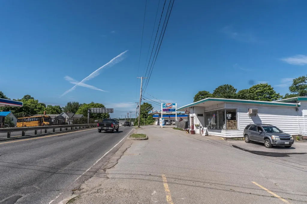 101 Leeman Highway Bath ME 04530