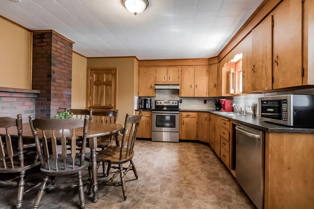 652 Cushing Road Warren ME 04864