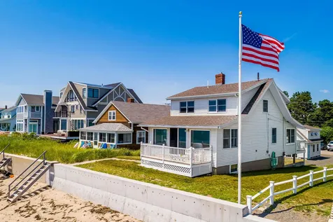 493 Ocean Avenue Wells ME 04090