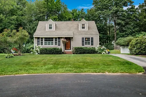 15 Pinebrook Lane Portland ME 04102