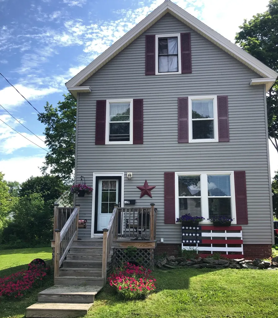 129 Palm Street Bangor ME 04401