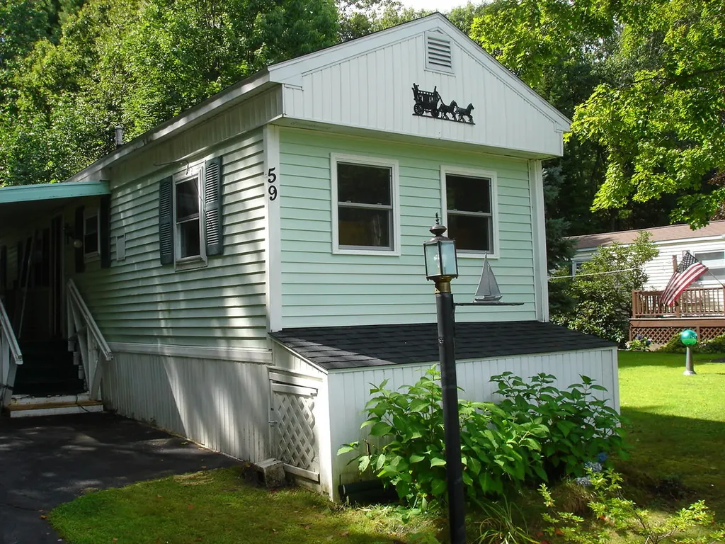 59 Patio Park Lane Gorham ME 04038