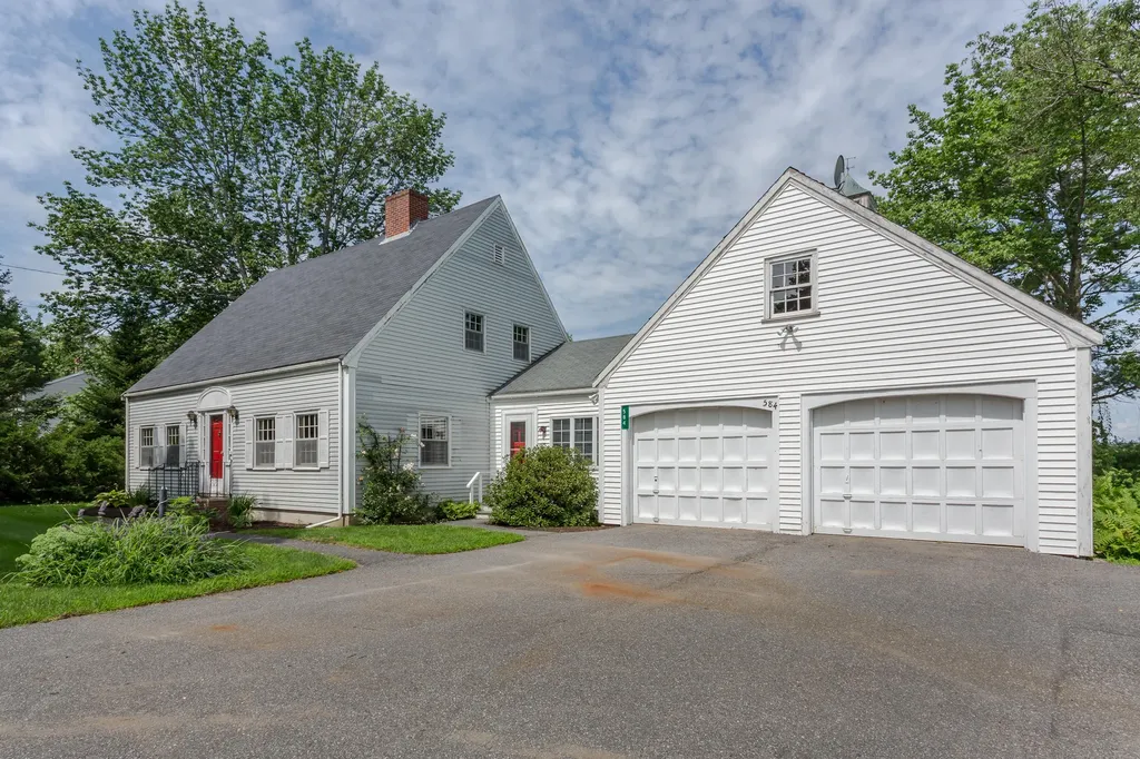 584 Main Street Damariscotta ME 04543
