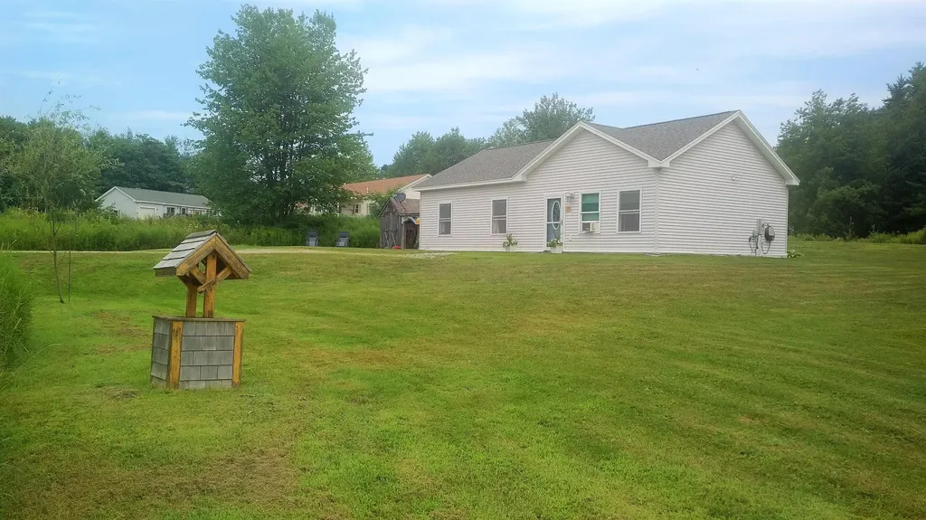 15 Hickory Drive Wiscasset ME 04578