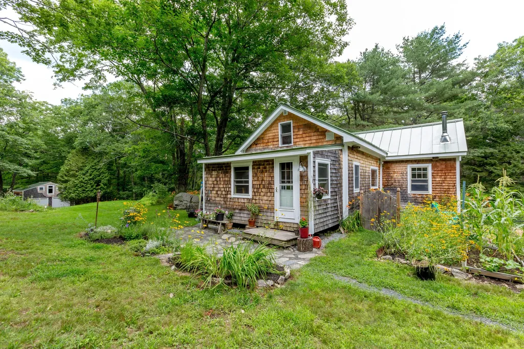 725 Old Stage Road Arrowsic ME 04530