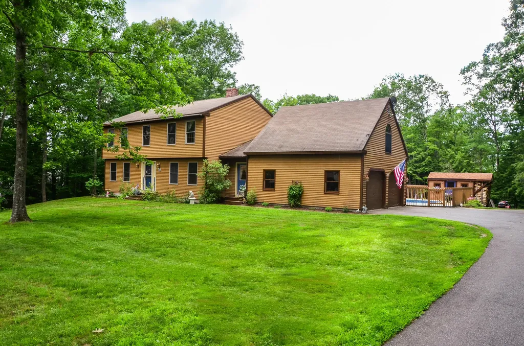 53 Rodrigue Heights Augusta ME 04330