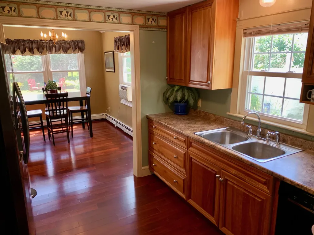 39 Lawrence Avenue Portland ME 04103