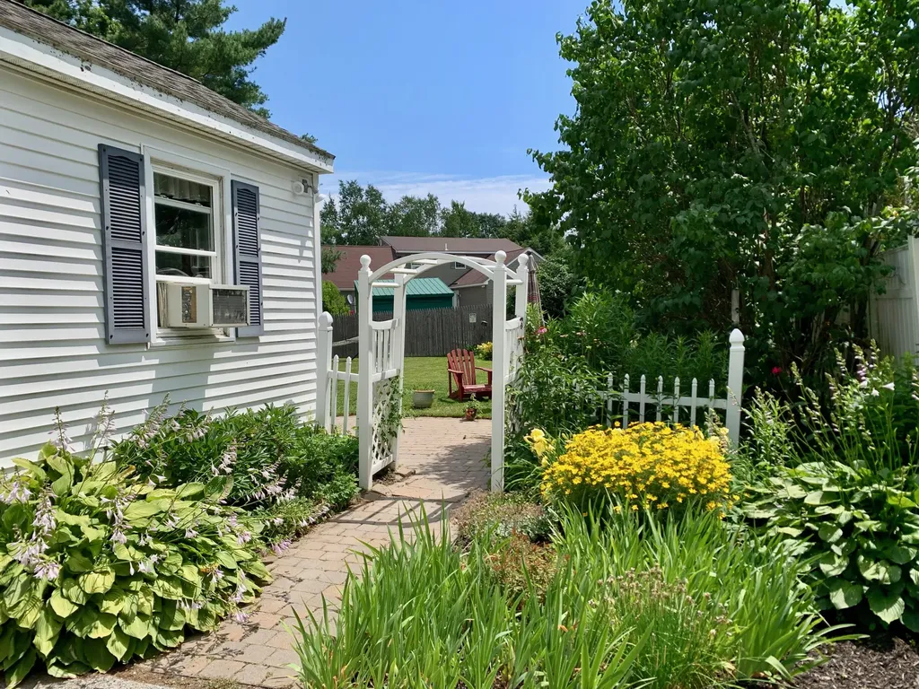 39 Lawrence Avenue Portland ME 04103