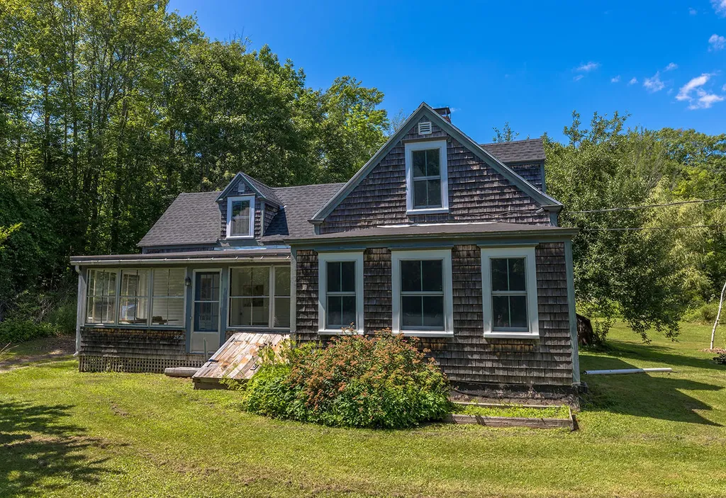 2428 Belfast Road Lincolnville ME 04849
