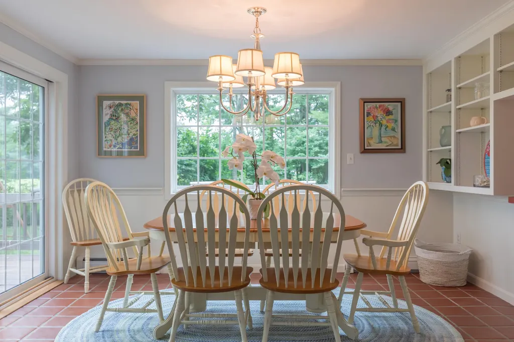 20 Merrill Road Falmouth ME 04105