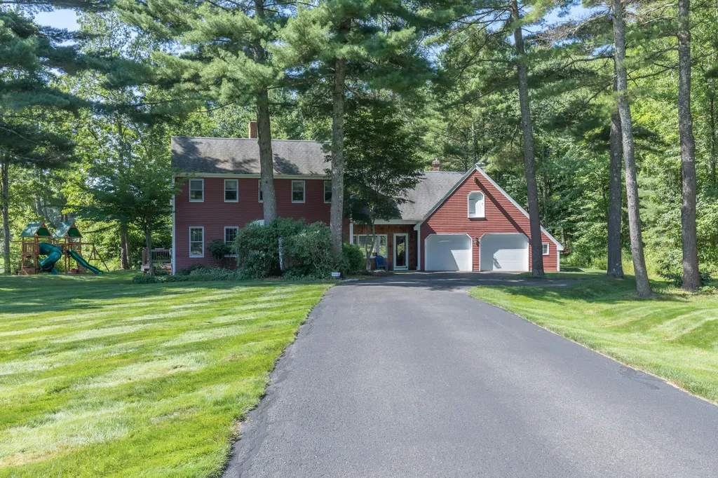 20 Merrill Road Falmouth ME 04105