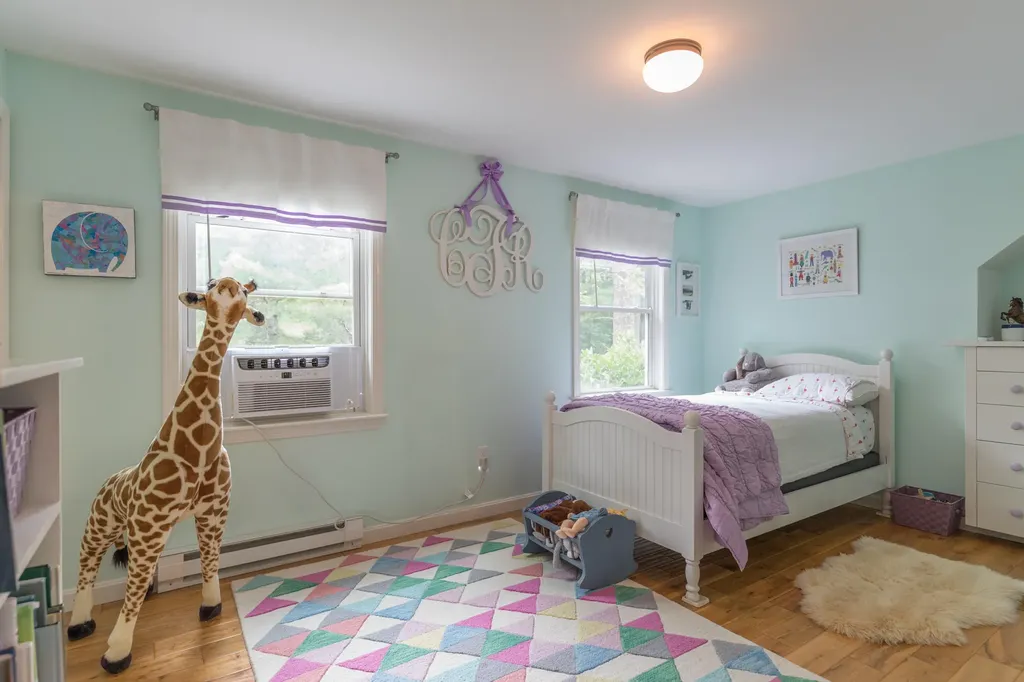 20 Merrill Road Falmouth ME 04105