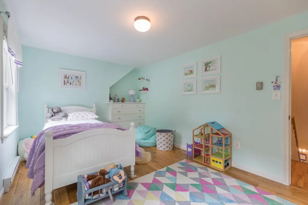 20 Merrill Road Falmouth ME 04105