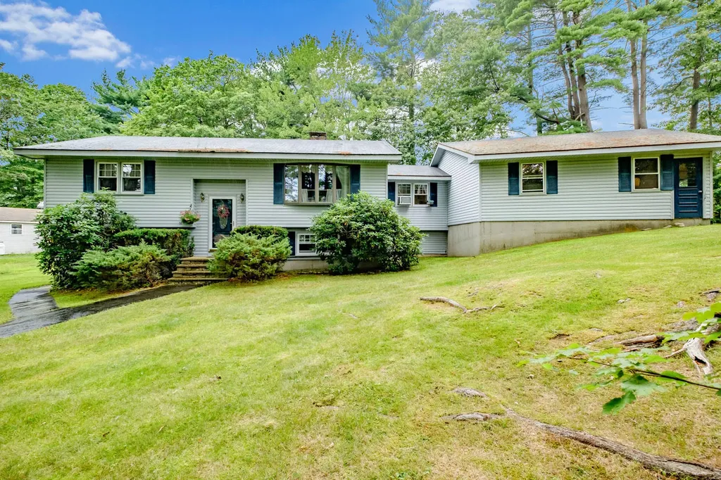 138 Highland Avenue Scarborough ME 04074