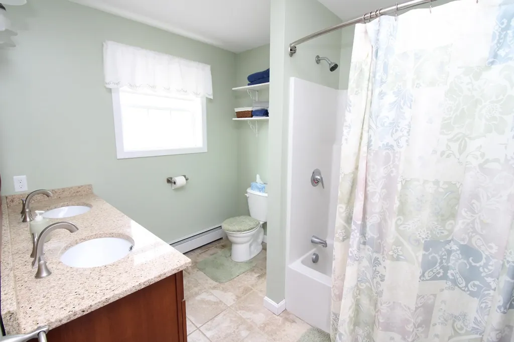 41 Madison Drive Levant ME 04456