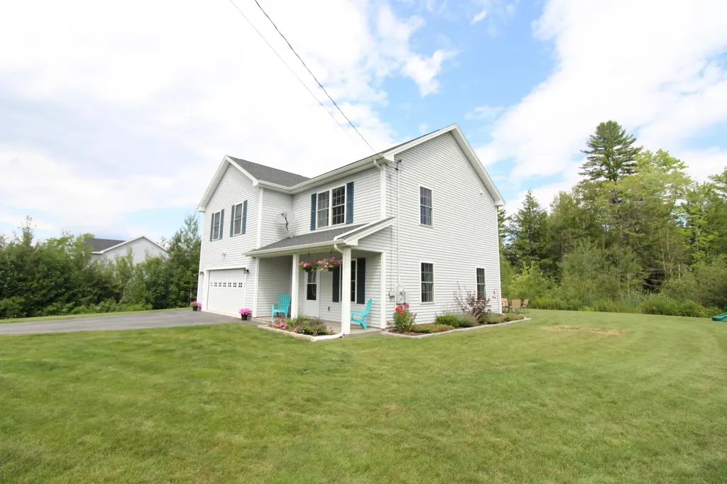 41 Madison Drive Levant ME 04456