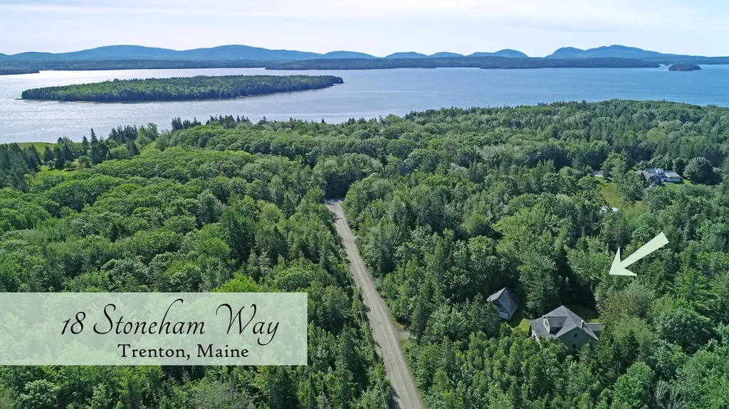 18 Stoneham Way Trenton ME 04605