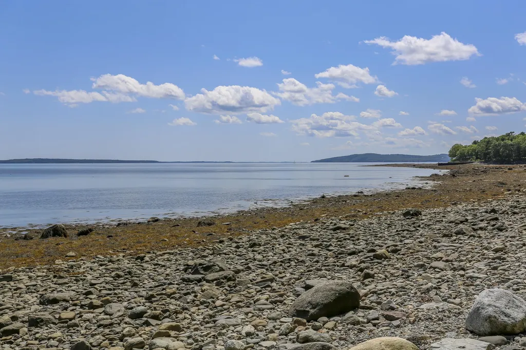 Searsport ME 04974