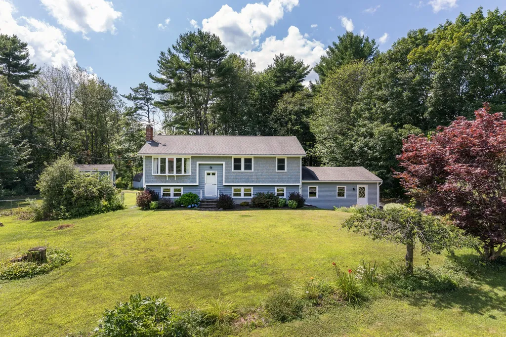 22 Abby Lane Yarmouth ME 04096