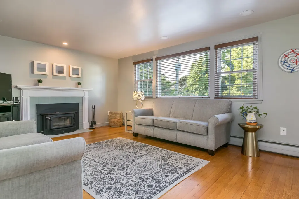 287 Ludlow Street Portland ME 04102