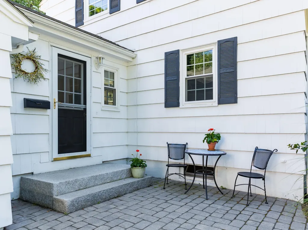 287 Ludlow Street Portland ME 04102