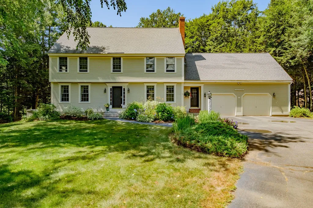 89 Hickory Lane Yarmouth ME 04096